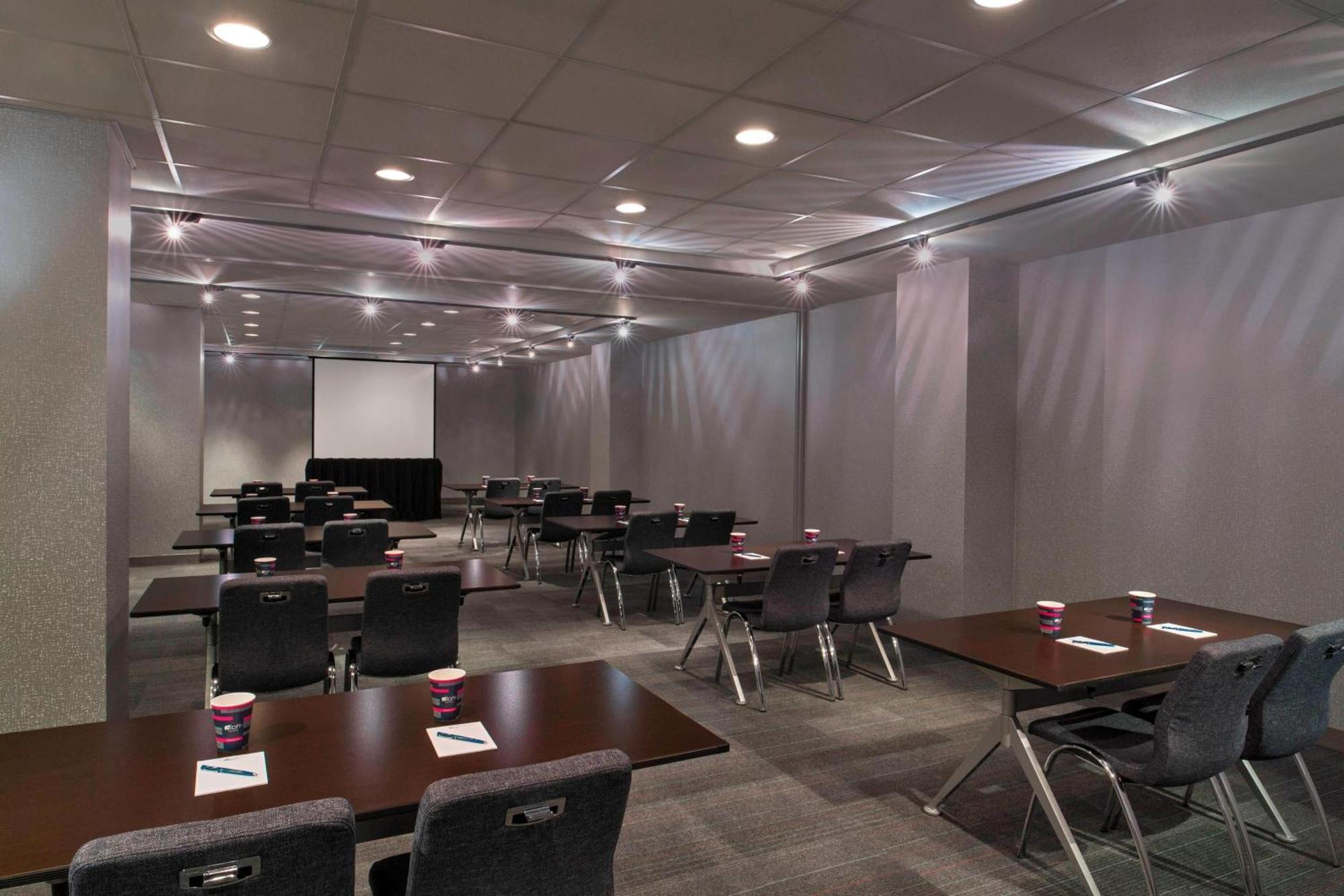 Aloft New Orleans Downtown Hotel Екстериор снимка